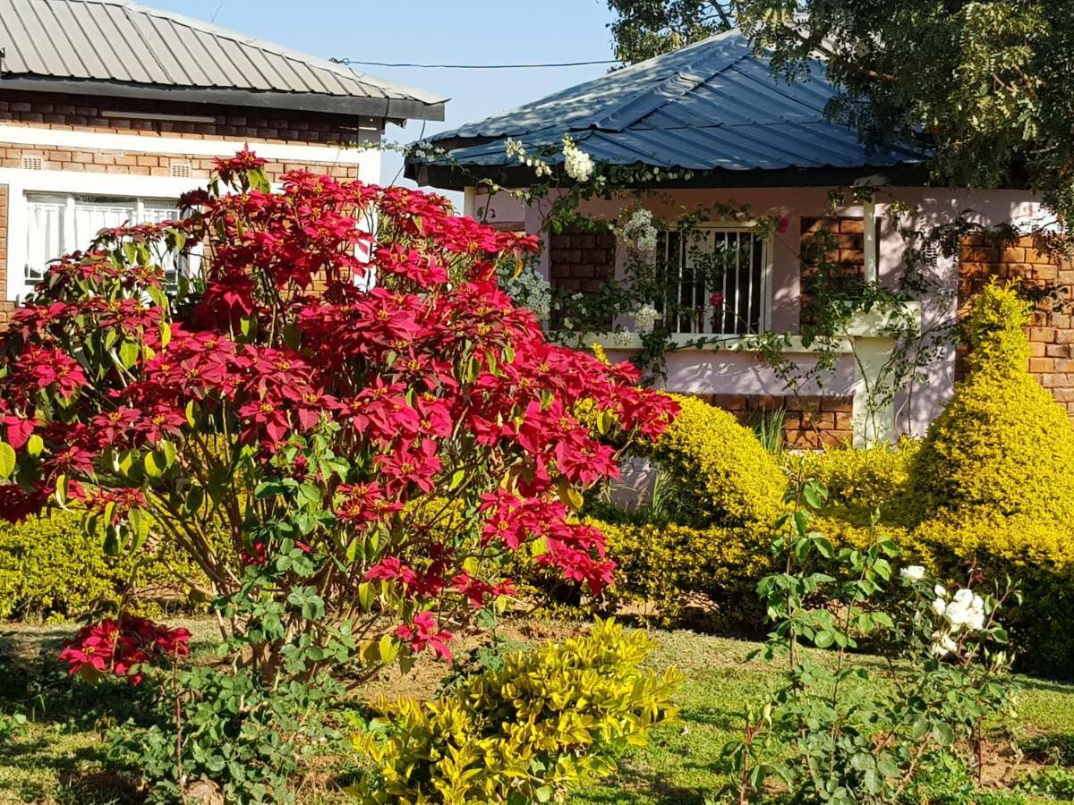 Summer Pines Apartment Lusaka Exterior photo